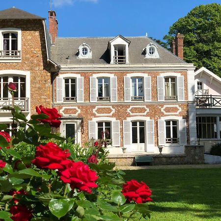 La Villa Rochette Forges-les-Bains エクステリア 写真