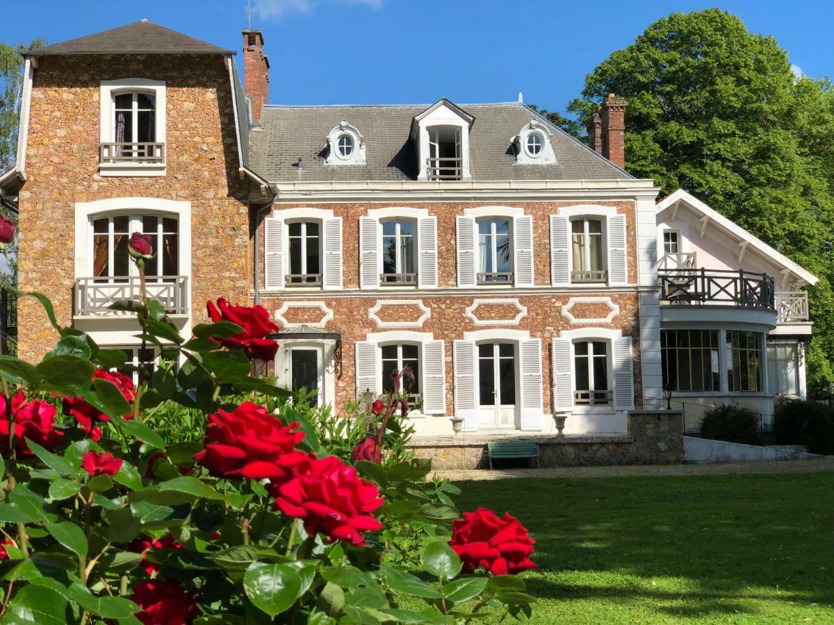 La Villa Rochette Forges-les-Bains エクステリア 写真